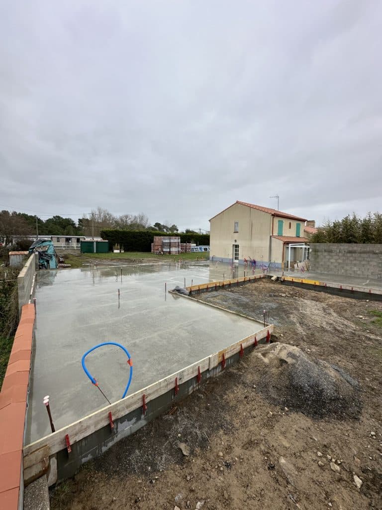 Littoral Construction, spécialiste de l’extension & rénovation de votre maison à Saint-Hilaire-de-Riez : agrandissement, surélévation et rénovation complète.