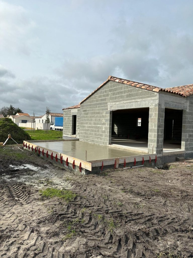 Littoral Construction, spécialiste de la construction neuve & maçonnerie à Saint-Hilaire-de-Riez : maisons, extensions et travaux sur mesure.