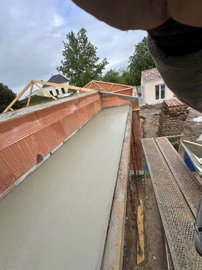 Littoral Construction, spécialiste de la construction neuve & maçonnerie à Saint-Hilaire-de-Riez : maisons, extensions et travaux sur mesure.